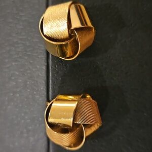 Vintage Gold Love Knot Clip-on Earrings